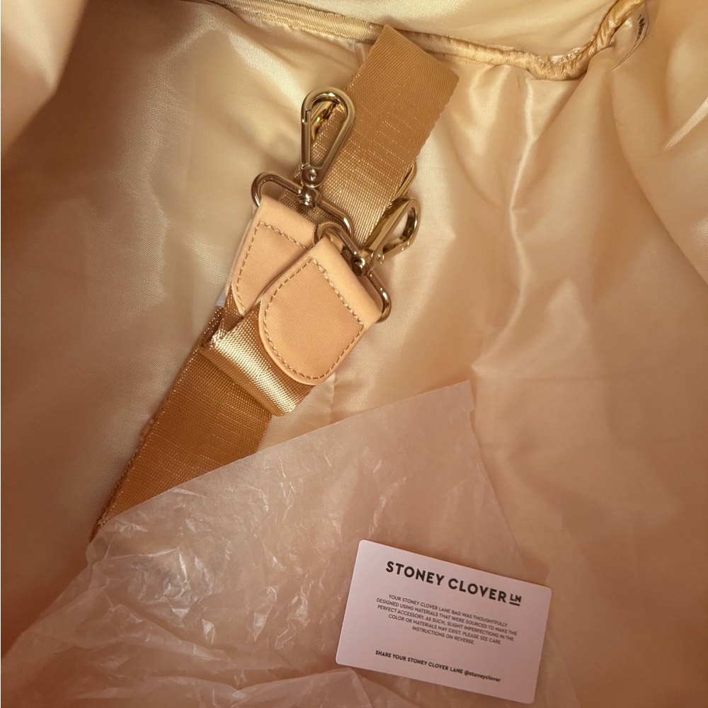 Stoney Clover Lane Classic Nylon Duffel Bag Pumpkin Spice NWT - Picture 8 of 8